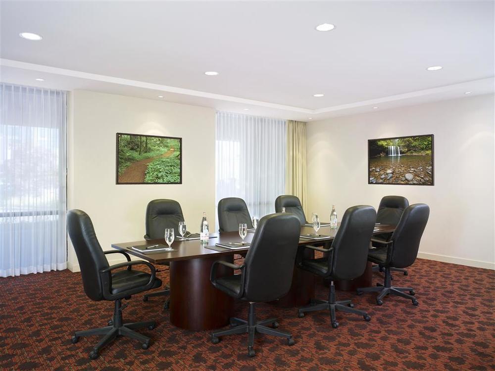 Sheraton Vancouver Airport Hotel Ричмънд Съоръжения снимка